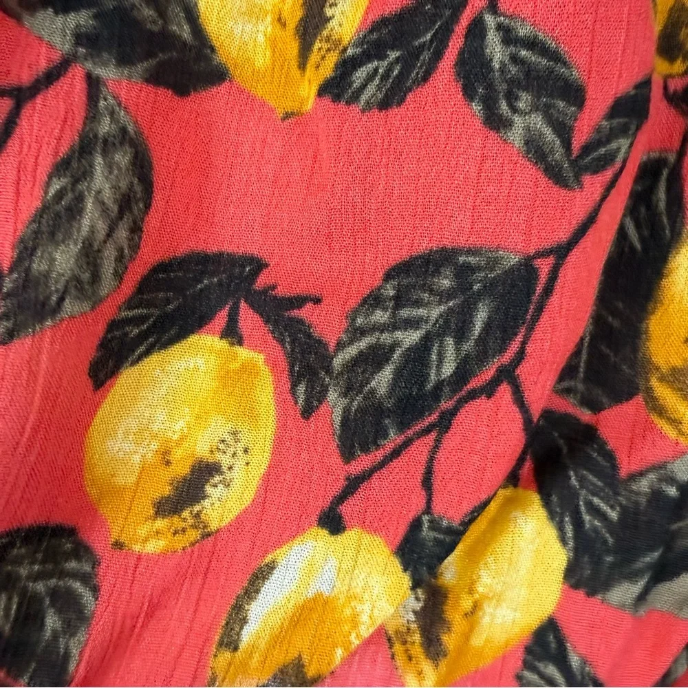 Easel Lemon Graphic Cold Shoulder Loose Flowy Top Small